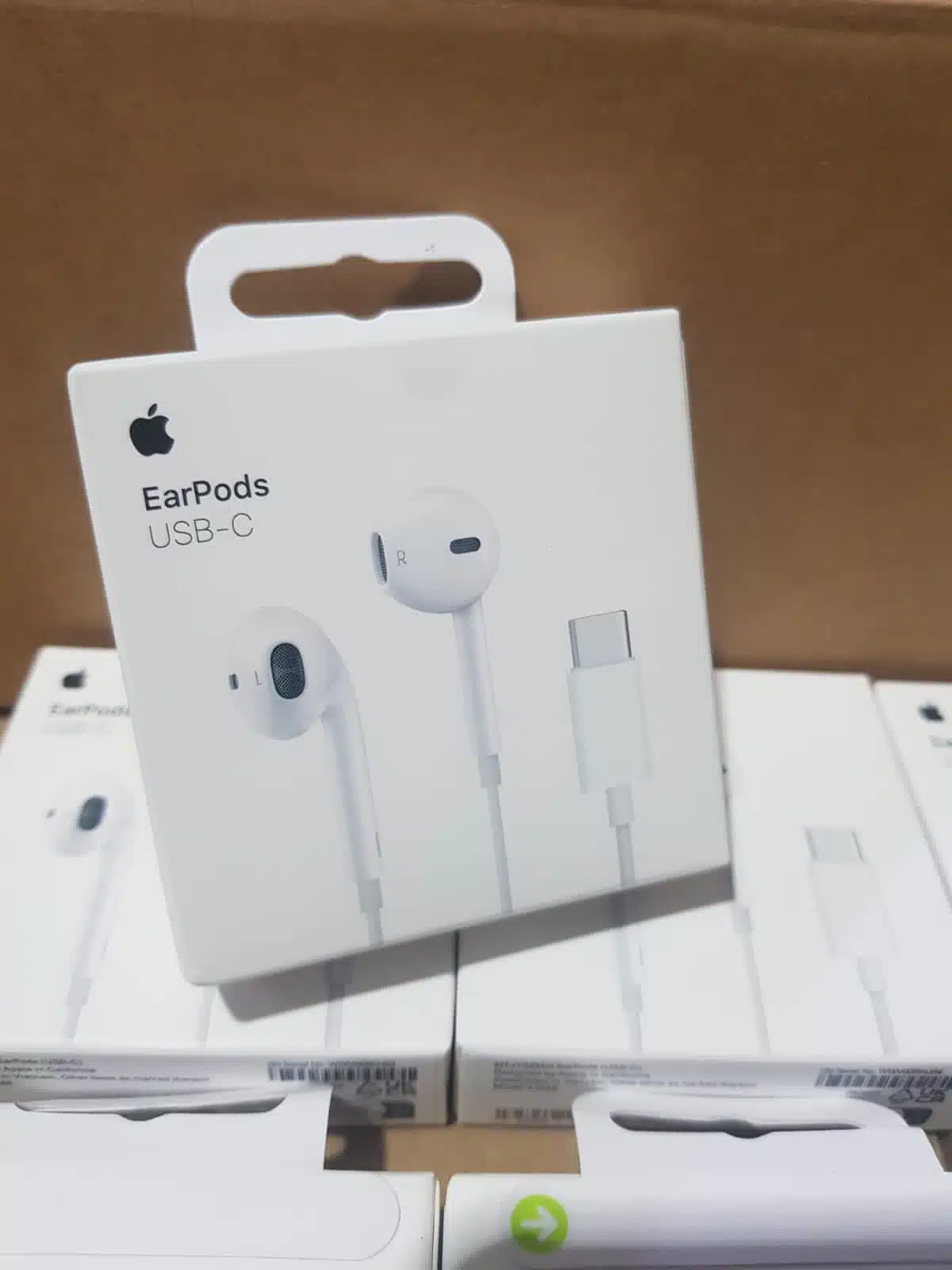 Official Apple Earpods Headphones With Usb-C Plug (Original) 4 apple-earpods-usb-c-plug